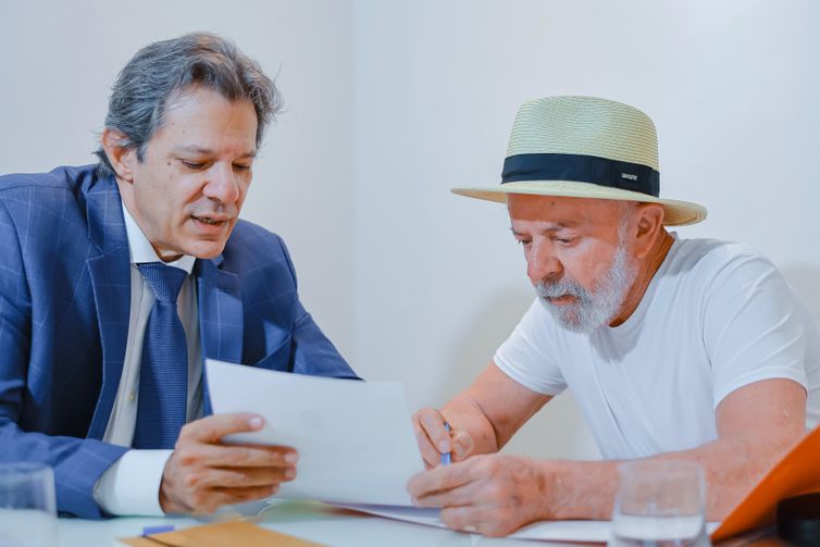 São Paulo (SP), 16/12/2024 - Presidente da República, Luiz Inácio Lula da Silva, durante reunião com o Ministro da Fazenda, Fernando Haddad. Foto: Ricardo Stuckert/PR